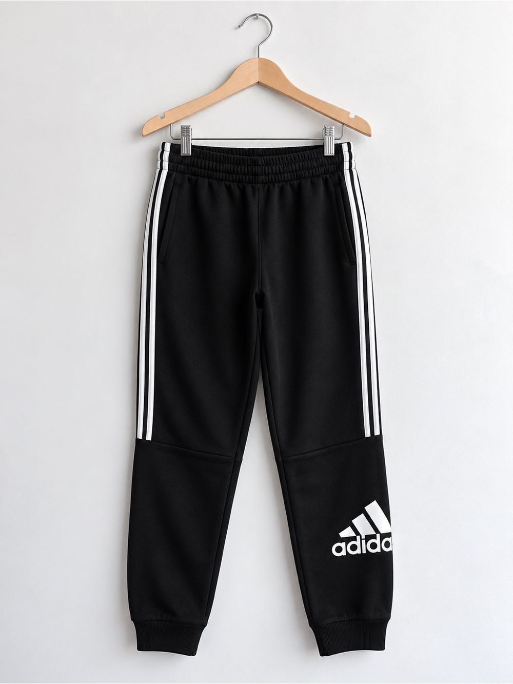 Adidas Youth Black Logo Jogger Pants – Size XL (18/20) – NWT
